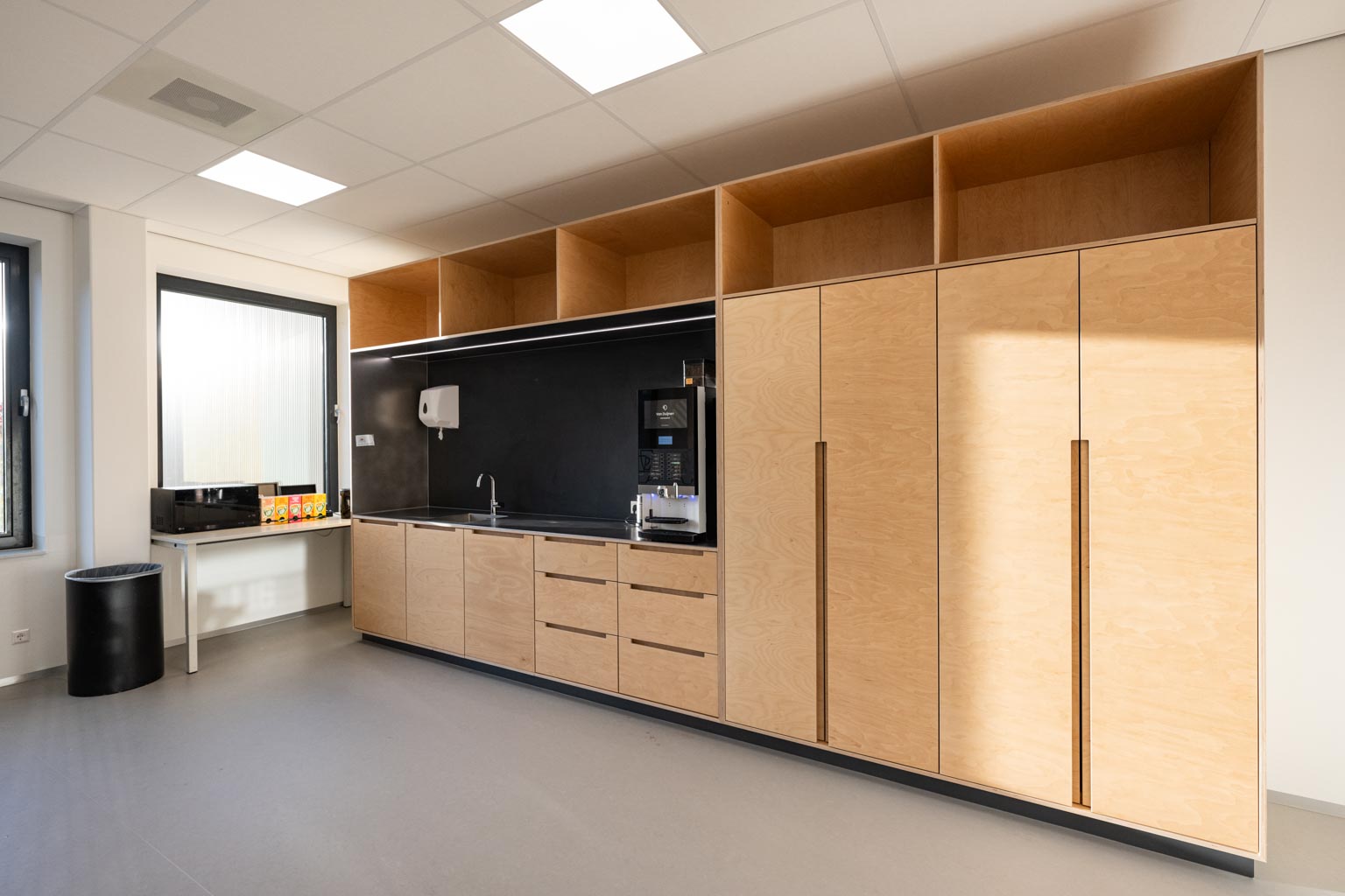 Referentieproject International School Almere Koskidecor keuken