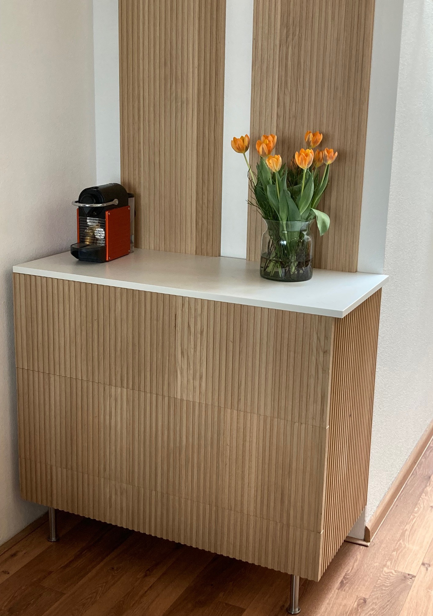 Gefreesd Eiken Paneel Playas 18 mm Berken beplakt met Eiken 5mm Rugzijde Eiken Fineer 1,5mm 1220X600X24,5MM