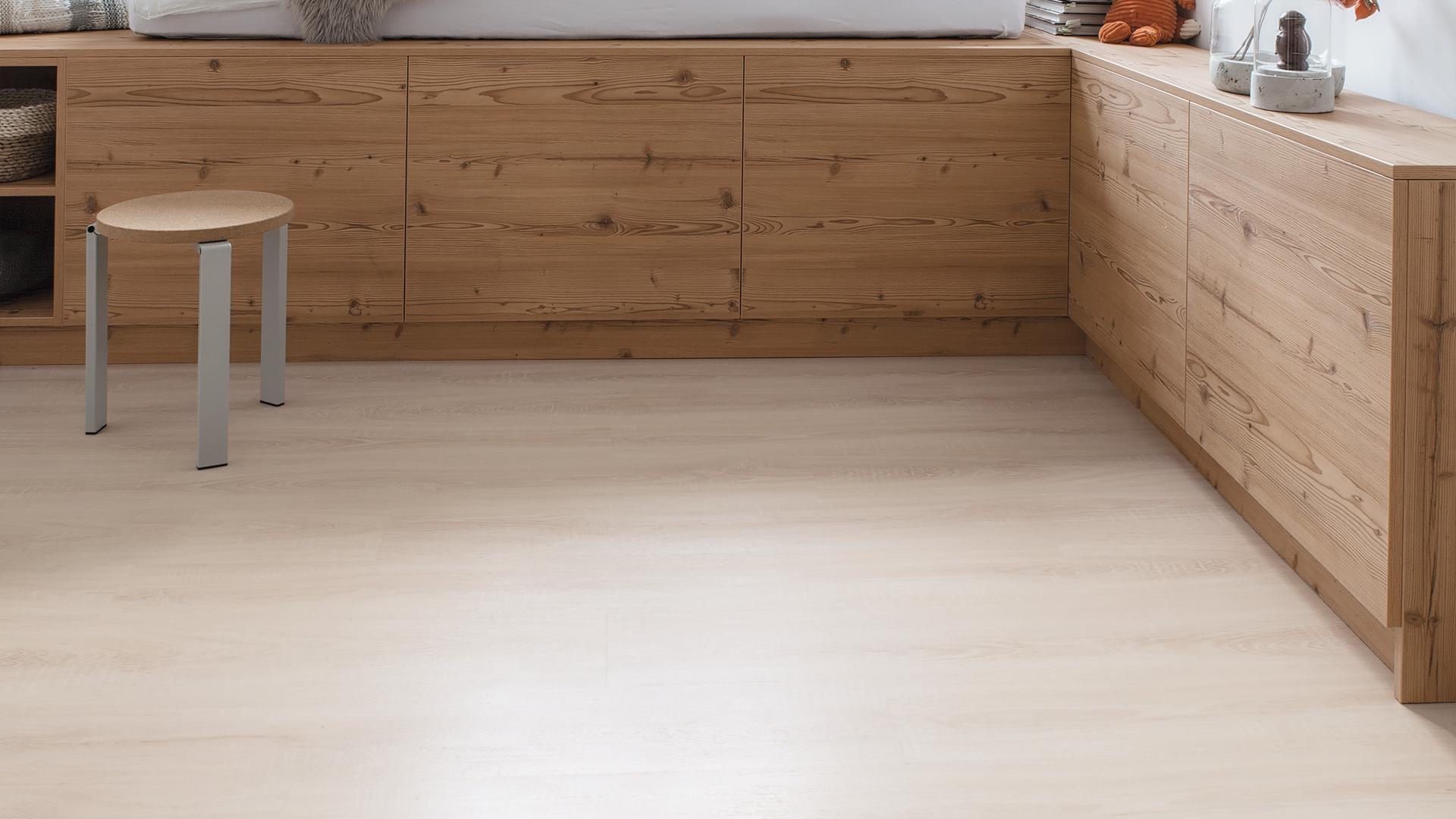 Kaindl CPL K4347 AT Cottage Dennen Antique 3050X1350X0,8MM